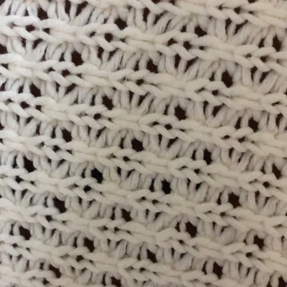 EUC Gap Ivory Bubble Shawl Sweater - Picture 8 of 8